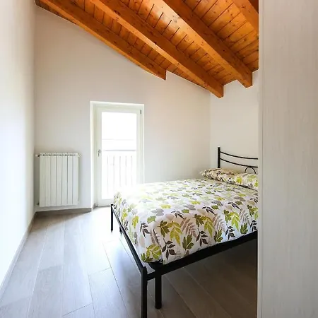 Penthouse Tommaso Residenza Silvana 公寓
